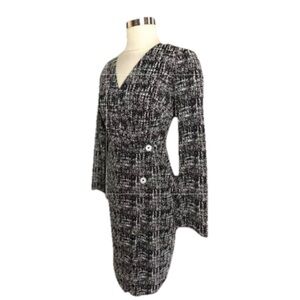 NWT Donna Karan Elegant Faux Wrap Button Detail from Neiman Marcus. Size 8